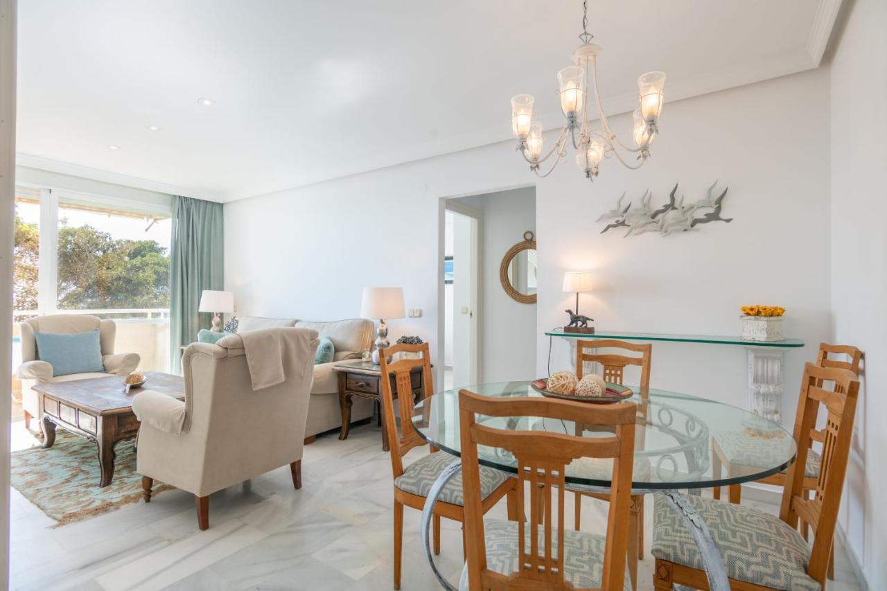 Apartamento Familiar Vistas Al Mar By Rent Me Estepona Bagian luar foto