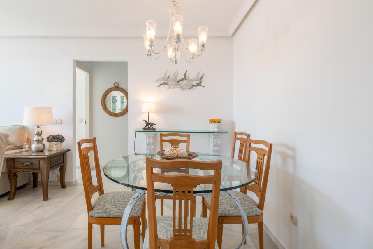 Apartamento Familiar Vistas Al Mar By Rent Me Estepona Bagian luar foto