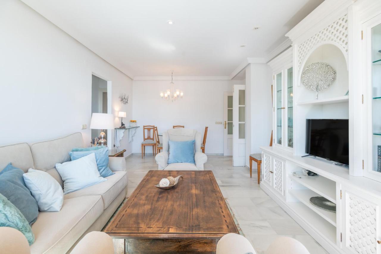 Apartamento Familiar Vistas Al Mar By Rent Me Estepona Bagian luar foto