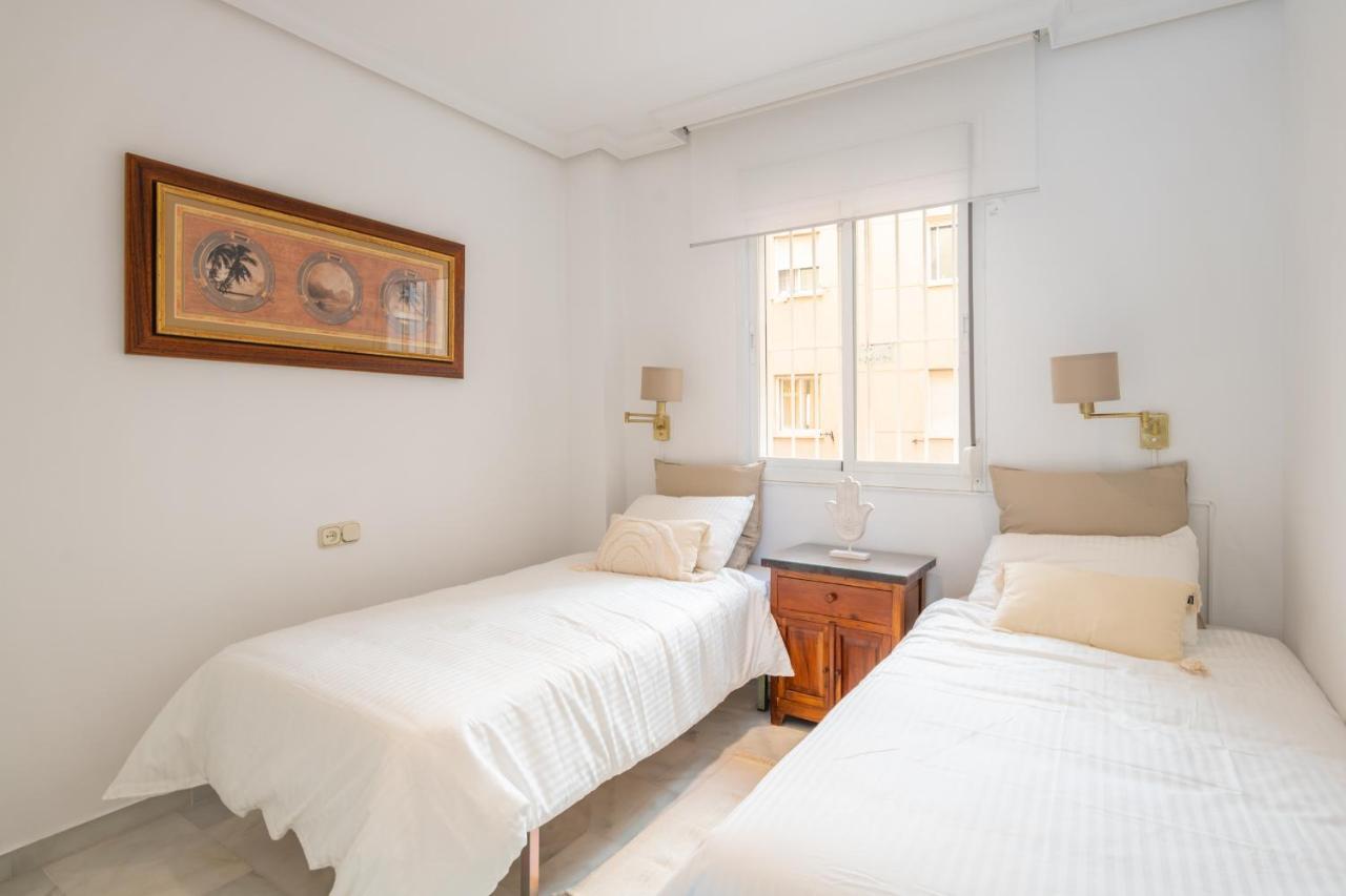 Apartamento Familiar Vistas Al Mar By Rent Me Estepona Bagian luar foto